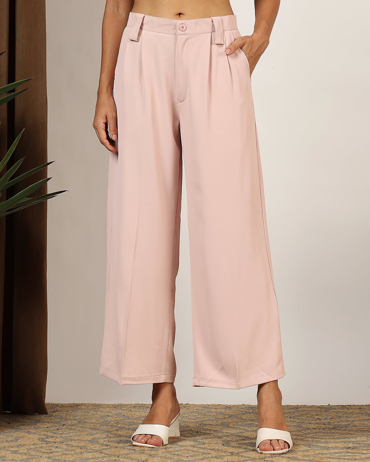 Wide leg light pink trouser